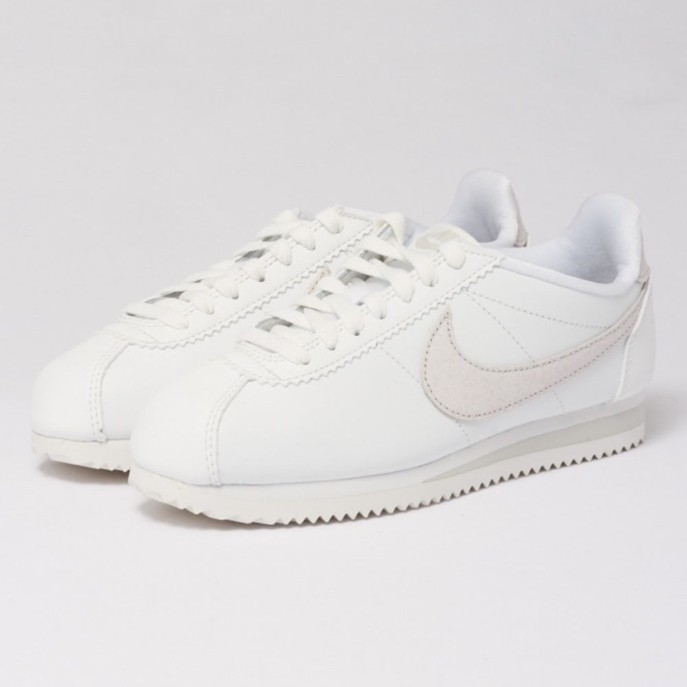 Nike Premium Cortez - women’s size 7